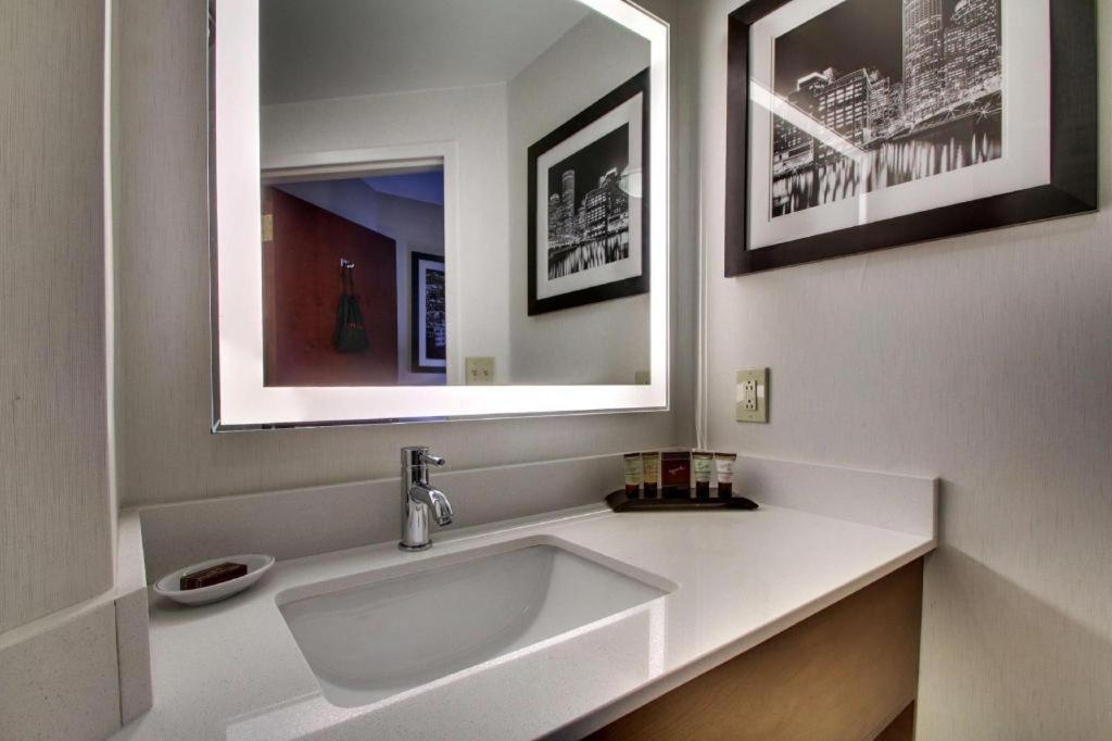 Best Western Plus Boston Hotel Esterno foto