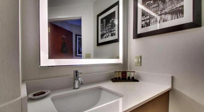 Best Western Plus Boston Hotel Esterno foto